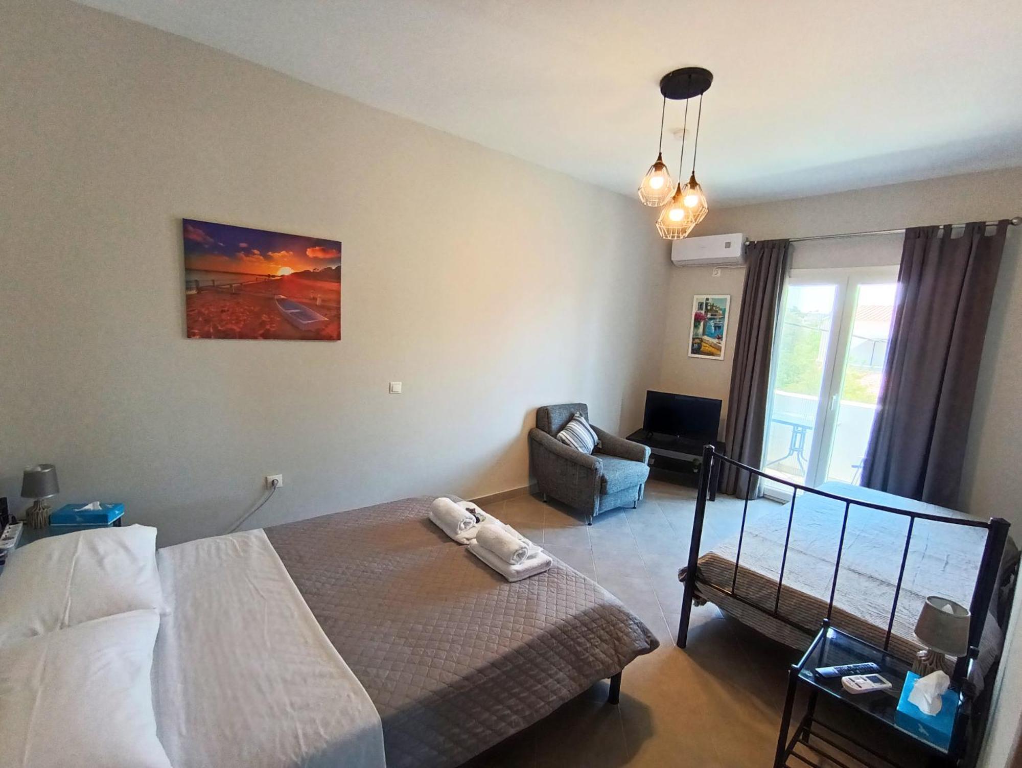 Airport Palmtree Apartments - 15Min From Airport Луца Экстерьер фото